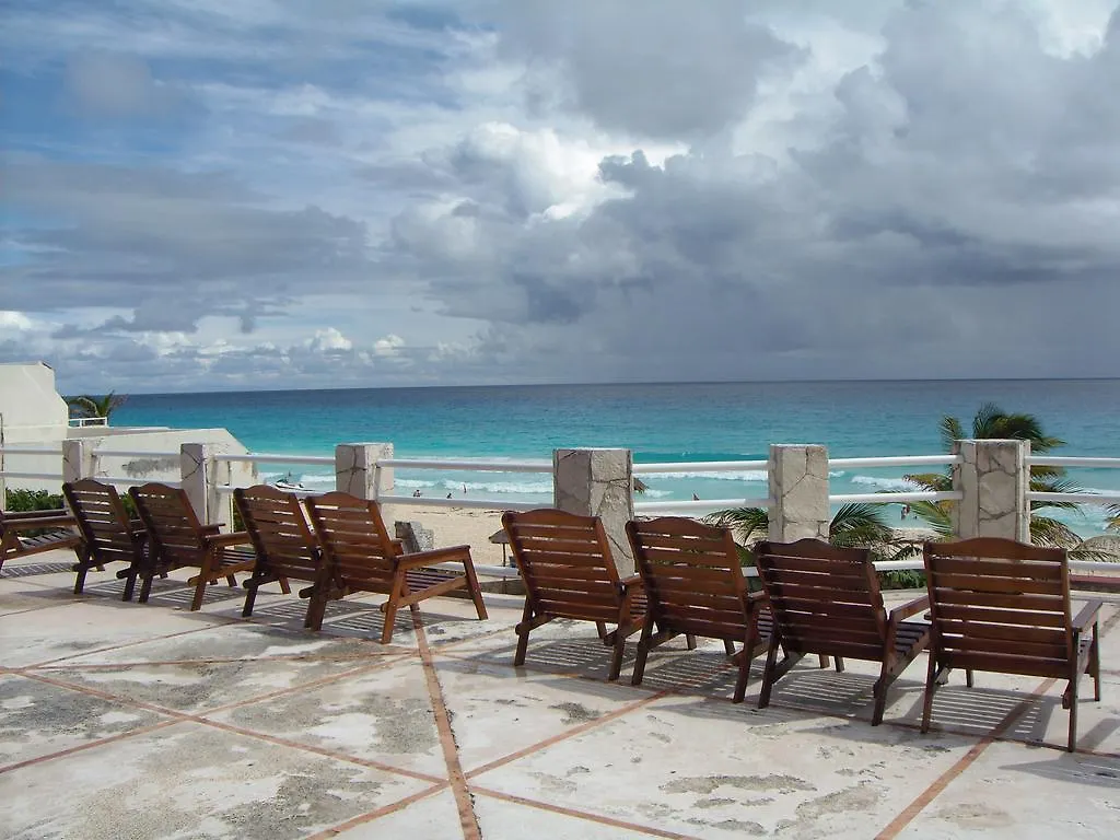 Turquoise Suite With Ocean View Apartment